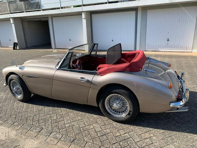 <h1>For Sale - 1967 Big Healey, 3000 MK3</h1>