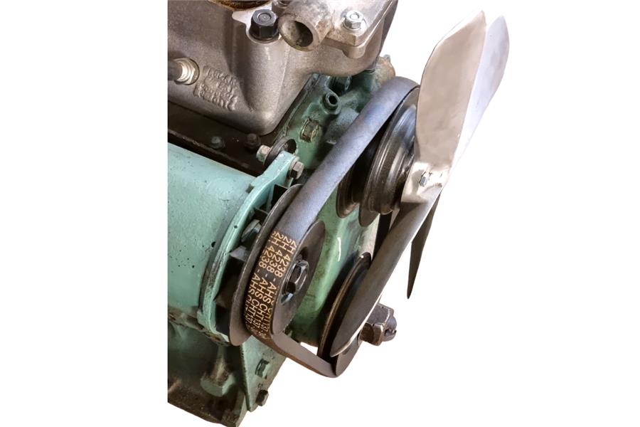 Austin Healey fan belt correct width.