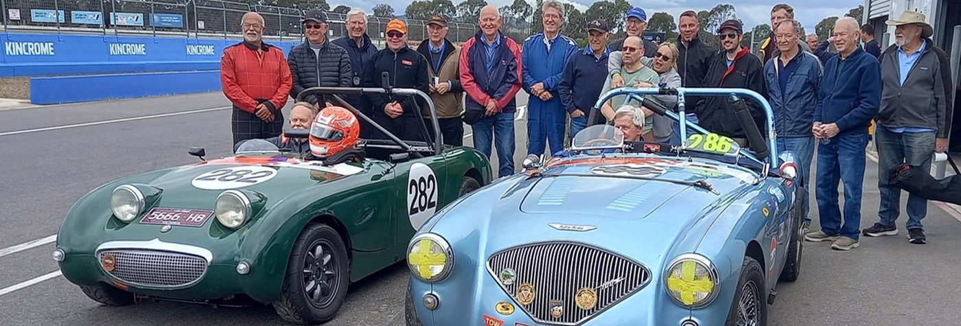 Winton 6-Hour Relay race - Austin Healey teams