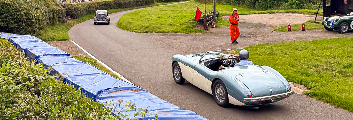 Austin Healey 100M running the hillclimb challenge