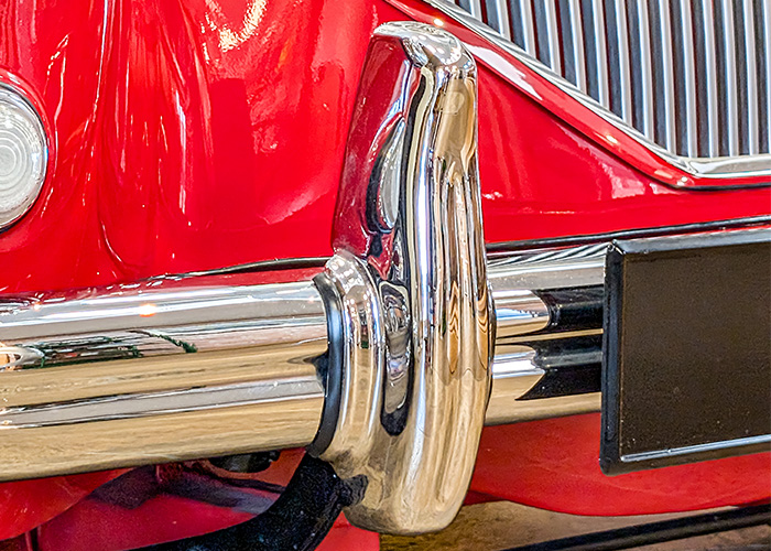 Bumper over-rider on an Austin Healey 100