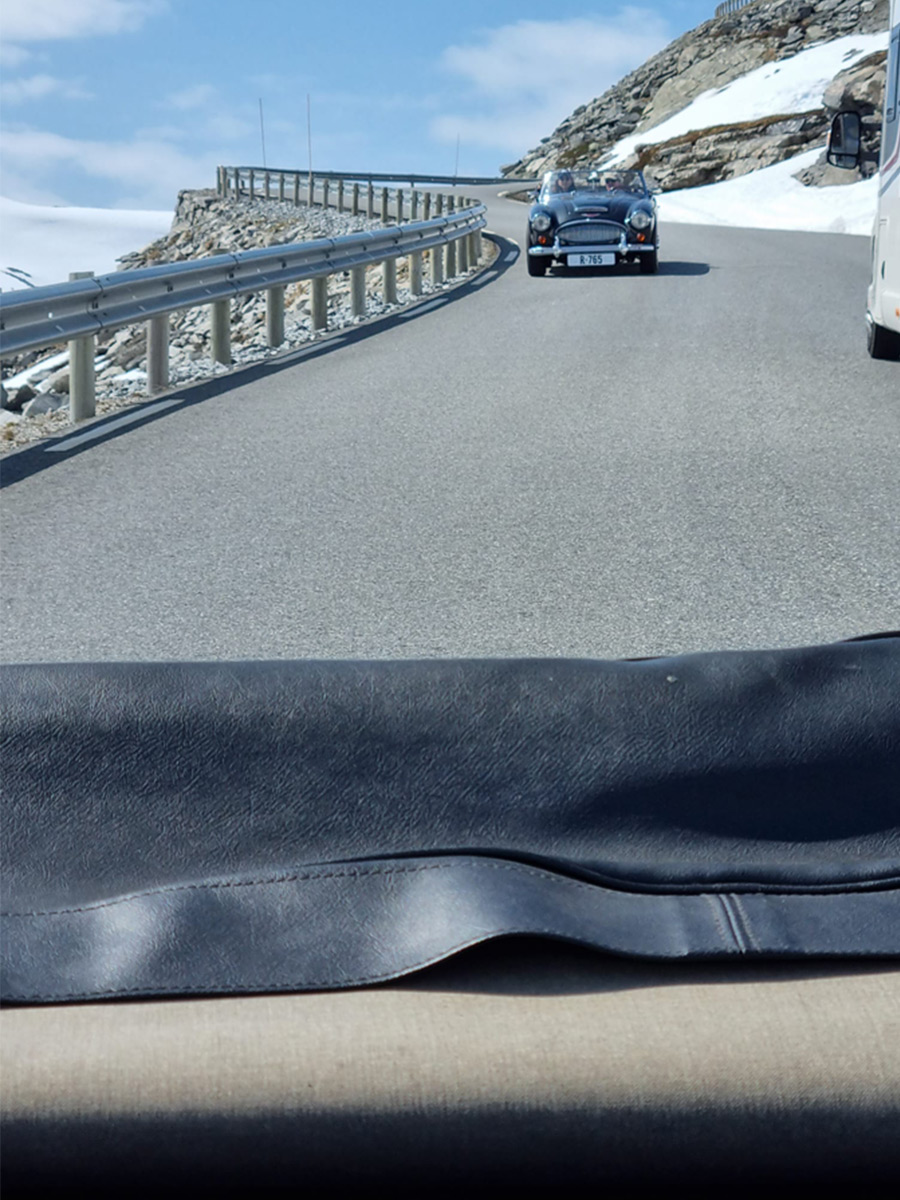Rear view: Driving Robin and Eliabeth Lekang's Austin Healey 3000 BJ7 on Norway's winding mountain roads