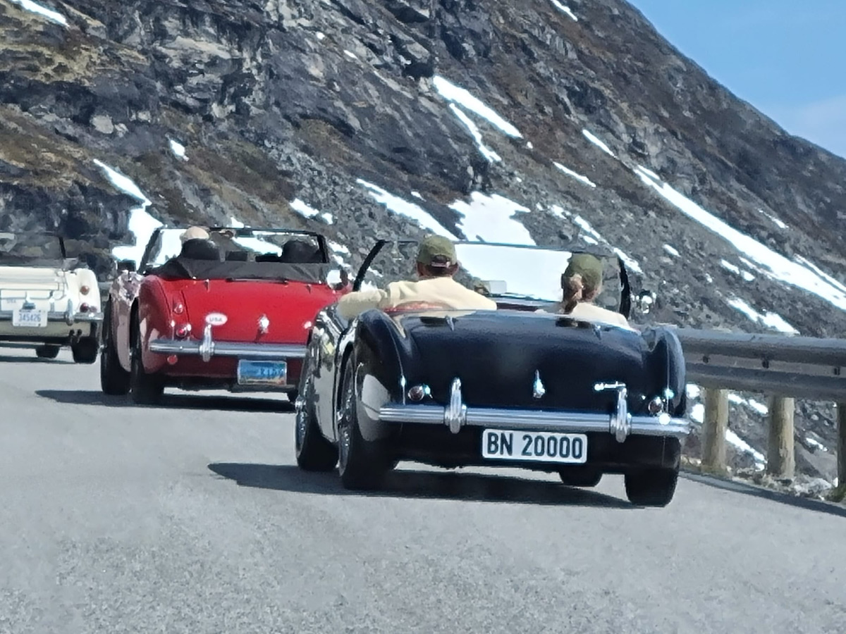 In front of us: Driving in convoy through the mountains at EHM 2023