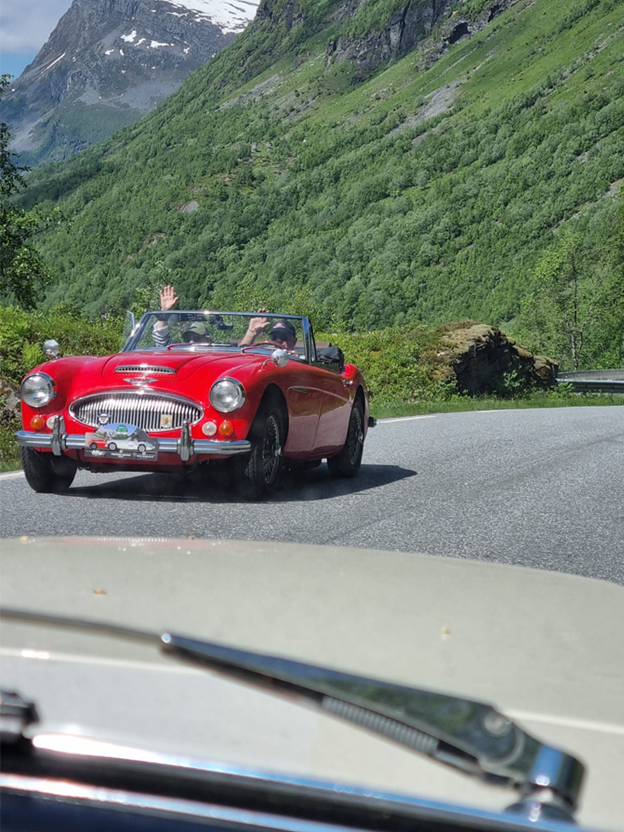 Behind us: Driving in convoy at EHM 2023