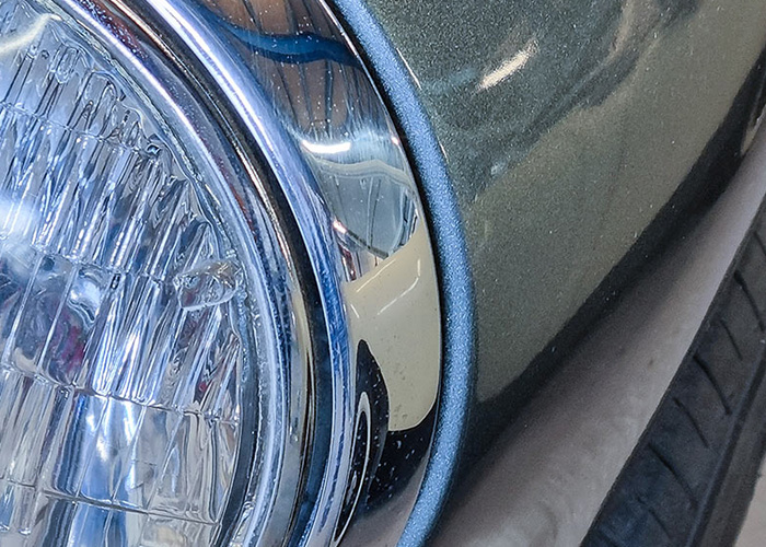 Headlamp gasket close up