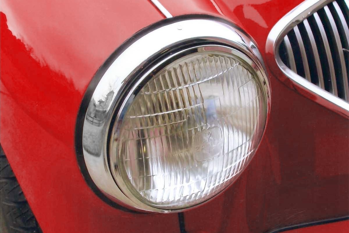 Bevelled headlamp gasket as seen on an Austin Healey 100