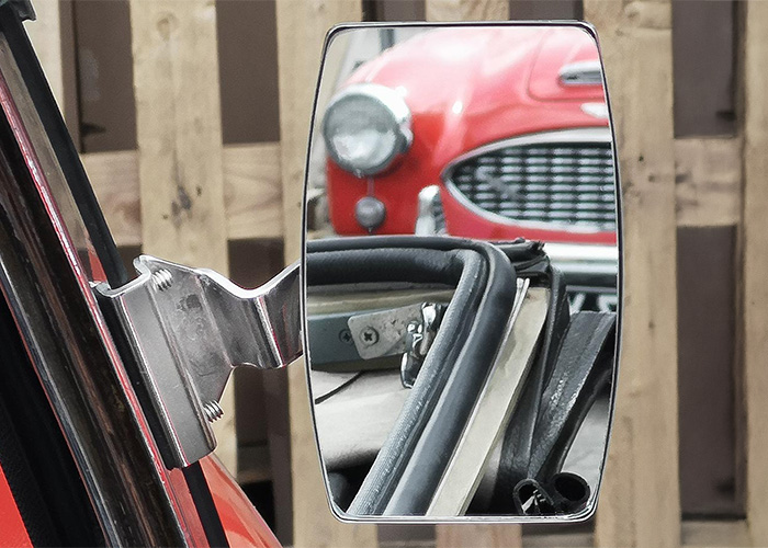 MRS112 quarter-light clamping mirror fitted to an Austin Healey 3000 BJ8
